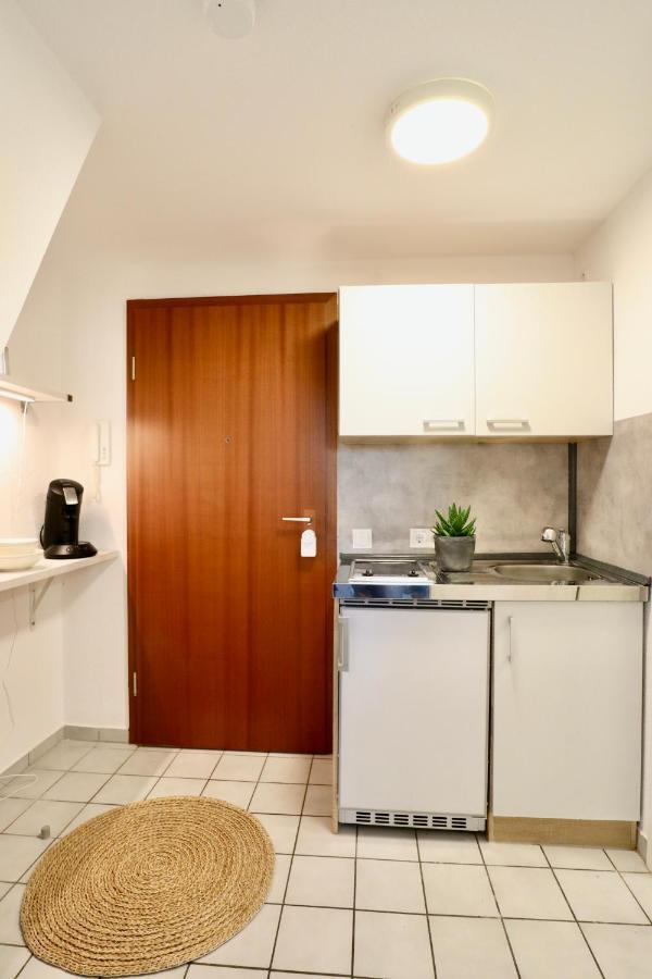 Gallery Apartment: Maisonette + Free Parking + Netflix เอสเซน ภายนอก รูปภาพ